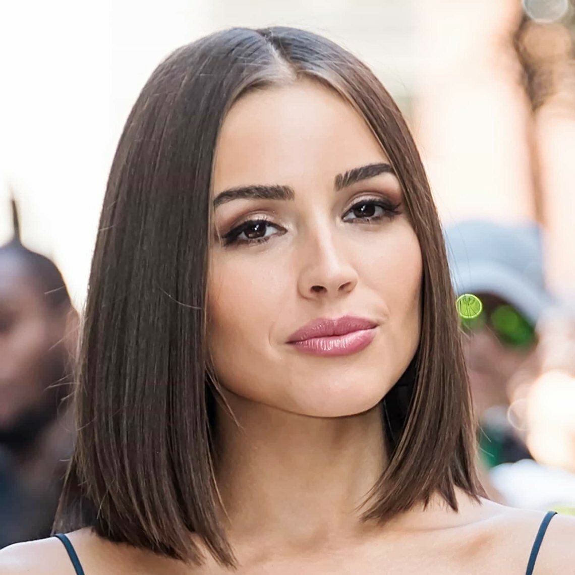 Блант-боб - самая модная стрижка на лето 2023 для женщин с тонкими волосами 