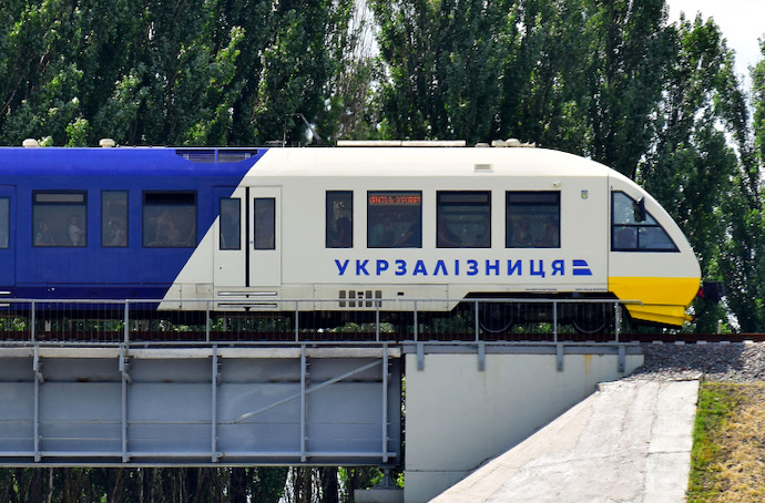 Укрзалізниця оголосила про скасування поїздів до Польщі
