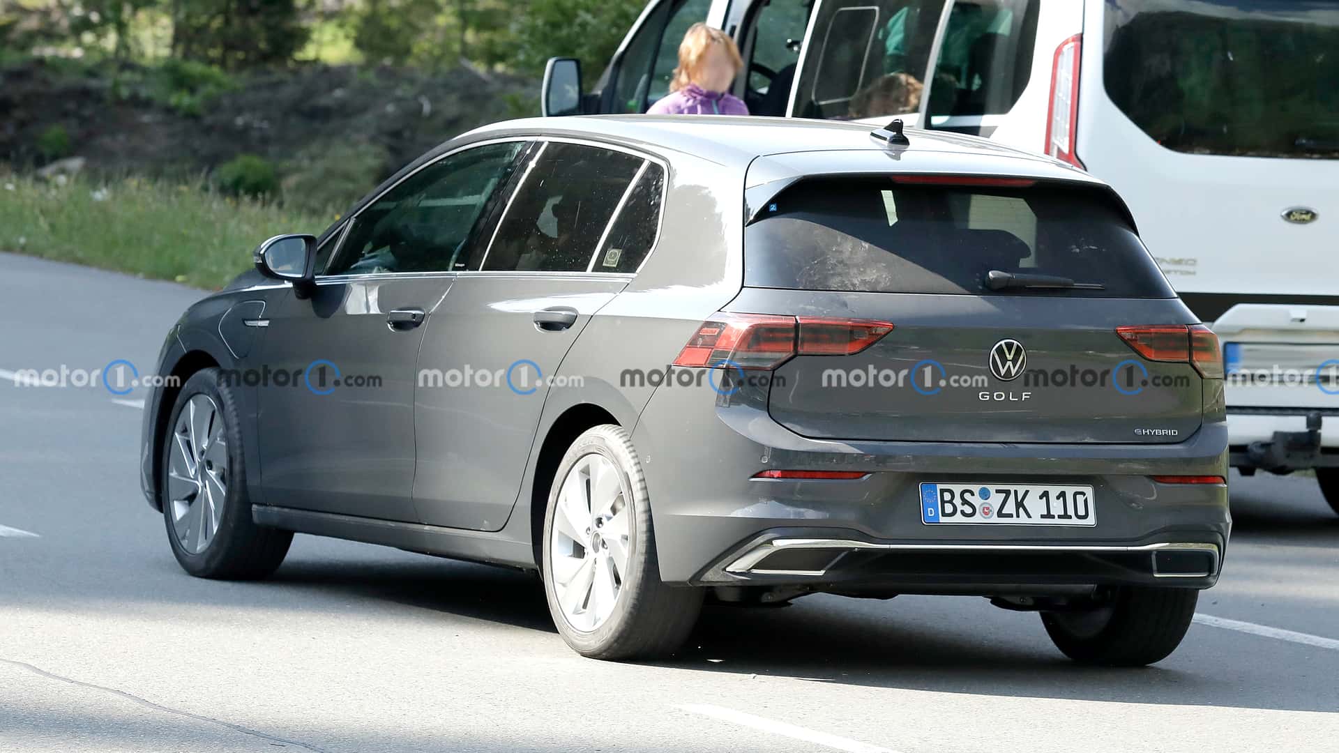 Шпионы впервые показали новый Volkswagen Golf в серийной версии