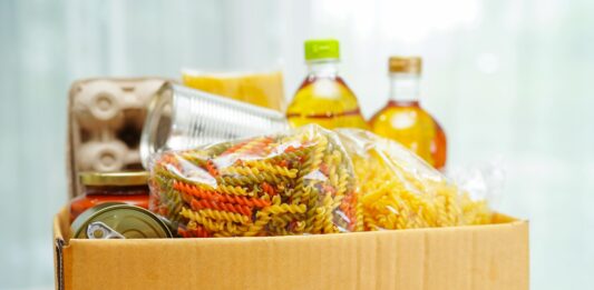 Жителі двох областей можуть отримати продуктові набори від фонду “Єдність та сила“: як подати заявку - today.ua