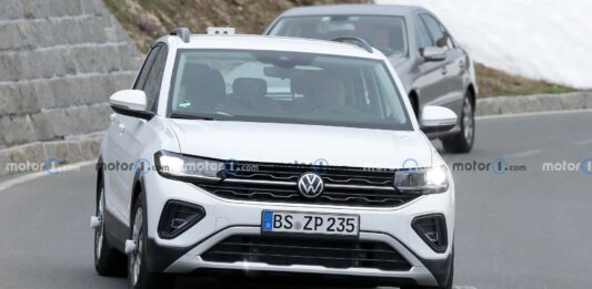 Новый кроссовер VW T-Cross заметили почти без камуфляжа - today.ua