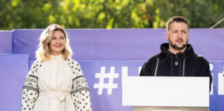 В вышиванке с пышными рукавами и поясом: Елена Зеленская в национальном наряде очаровала красотой - today.ua