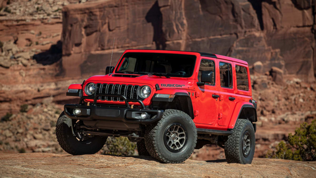 ТОП-10 новых автомобилей, которые продают дороже, чем рекомендуют - today.ua