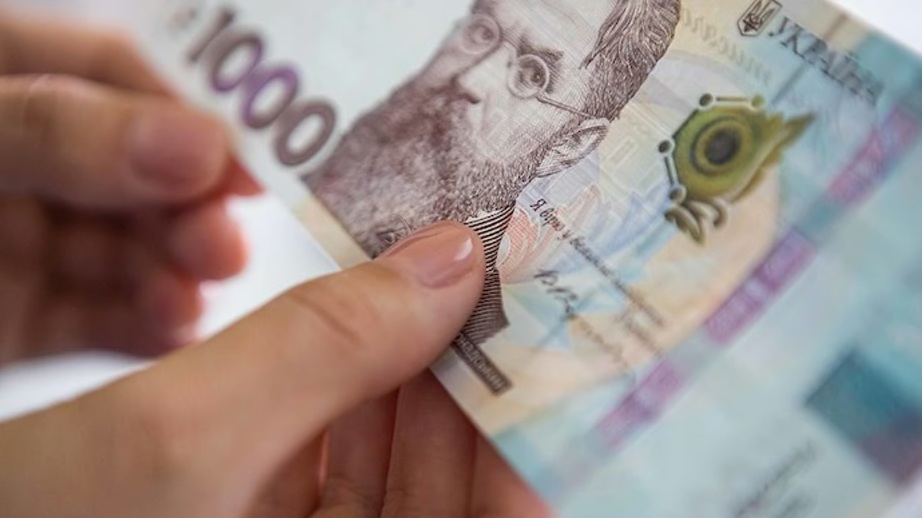 В Україні вводяться в обіг нові банкноти номіналом 1000 гривень: чим вони відрізнятимуться від попередніх