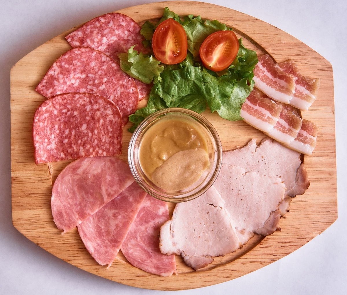 Онкологи назвали список продуктов, которые нужно исключить из рациона: могут вызвать рак