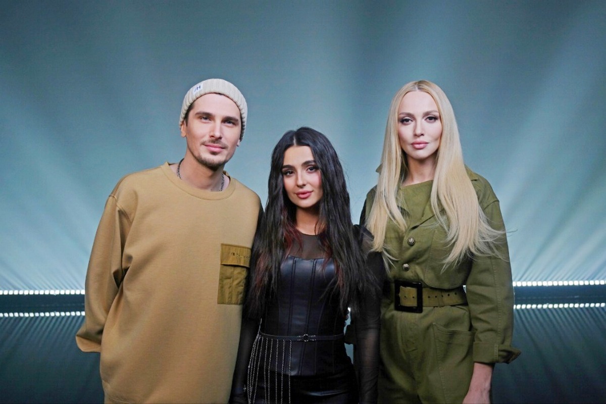 От Поляковой до Монатика: стало известно, сколько зарабатывают топовые украинские звезды во время войны