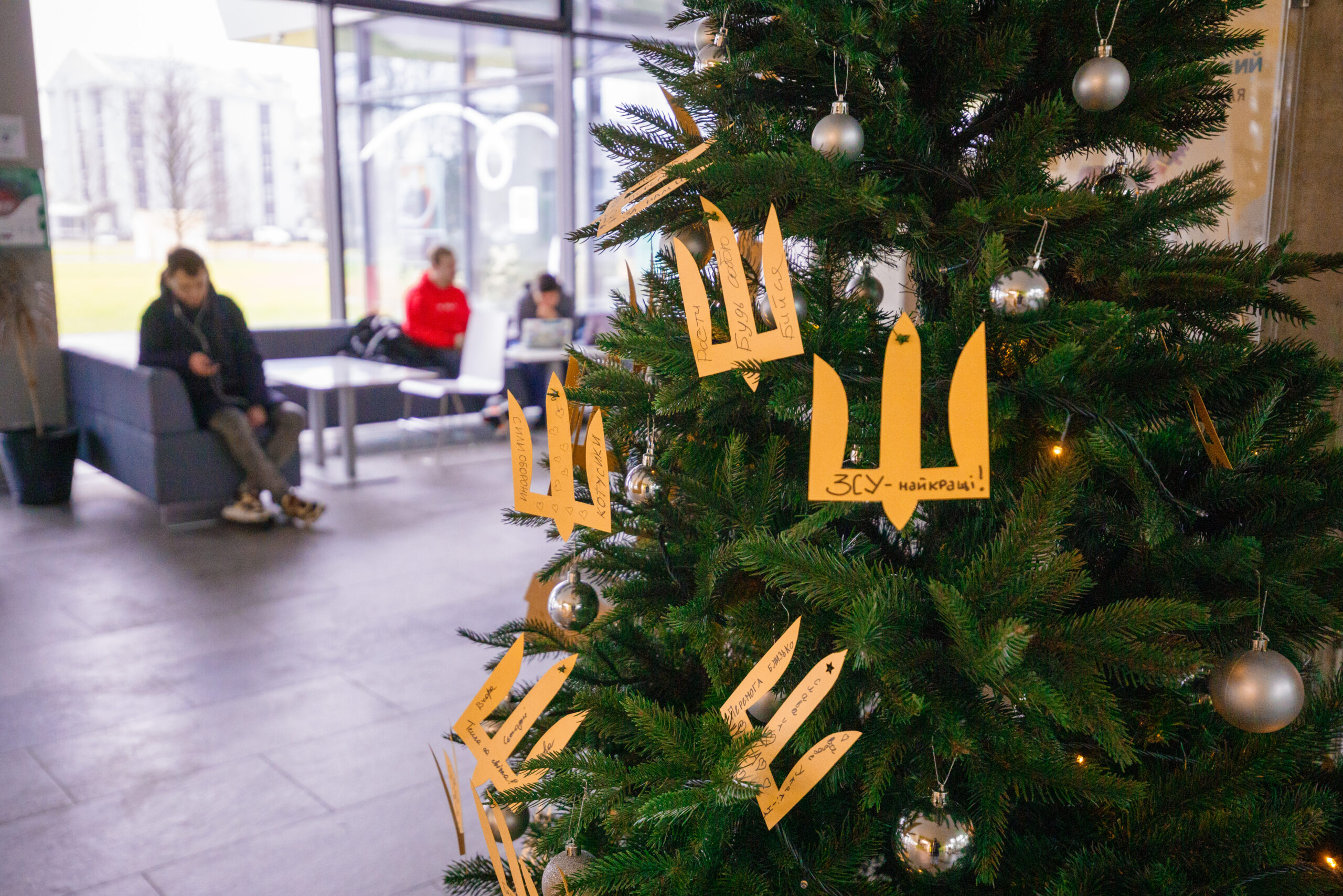 Зеленський підписав закон про перенесення дати святкування Різдва