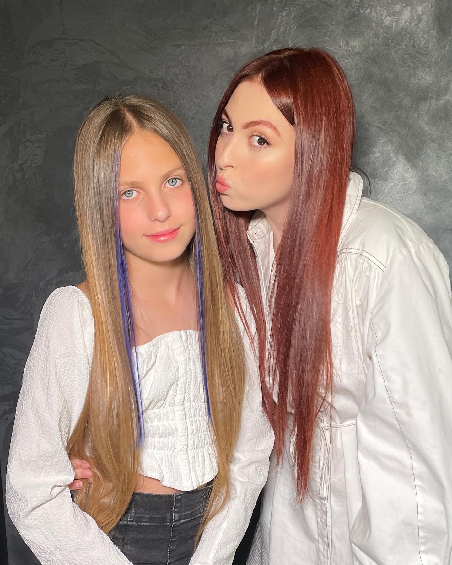 “Как будто от разных пап“: редкое фото подросших дочерей Оли Поляковой произвело фурор