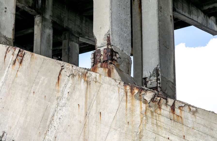 В Киеве обнаружены критические повреждения на двух крупных мостах 
