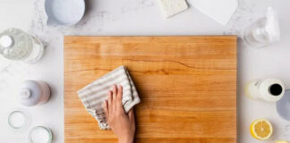 Як легко та швидко відмити дерев'яні та пластмасові кухонні дошки: лайфхаки господарок - today.ua