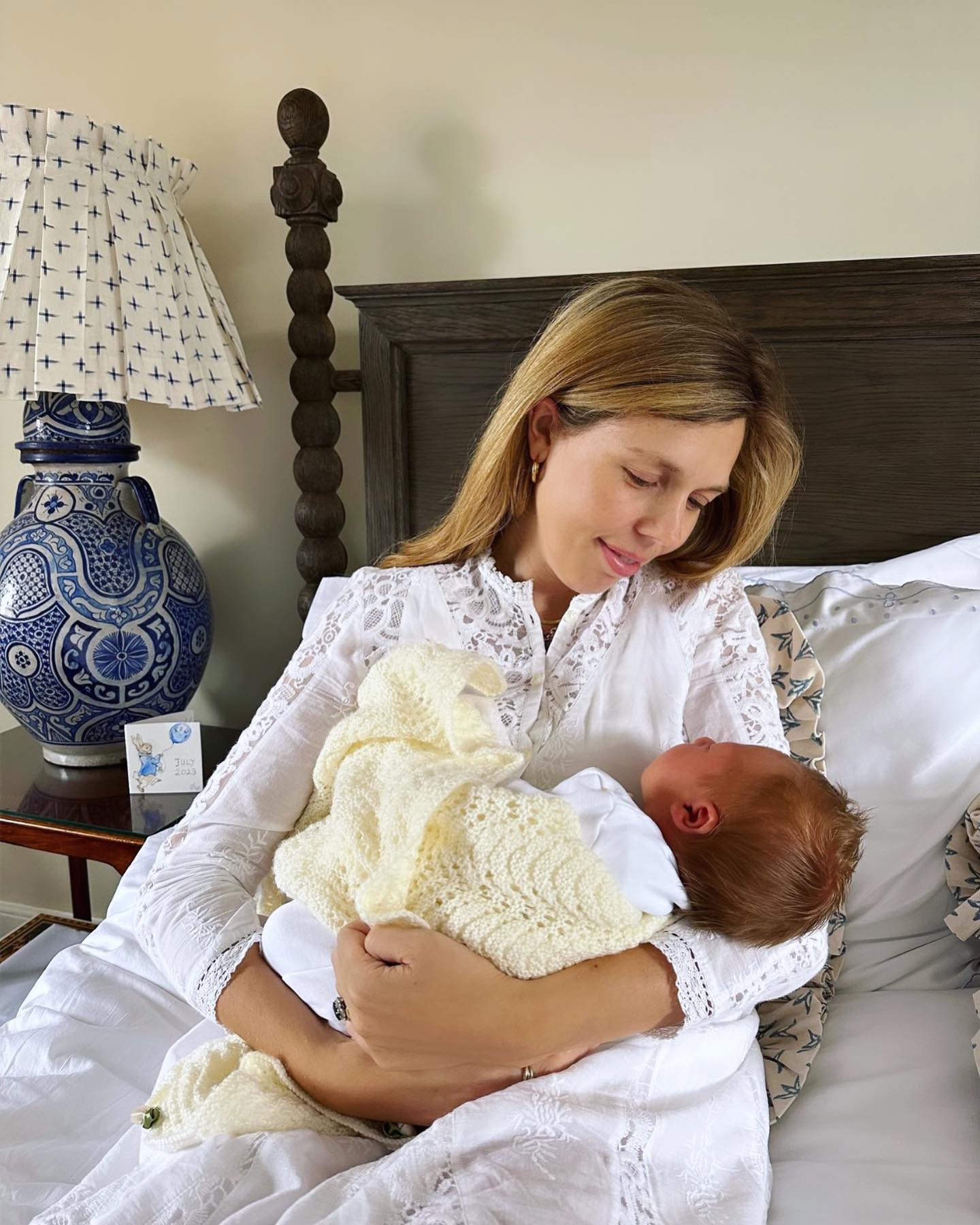 Борис Джонсон в восьмой раз стал отцом: жена политика показала первое фото новорожденного сына