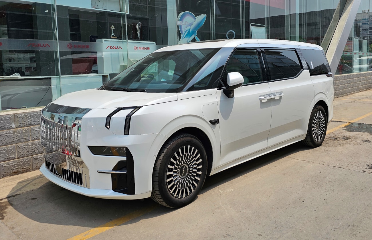 Volvo разрабатывает свой первый электрический минивэн - today.ua