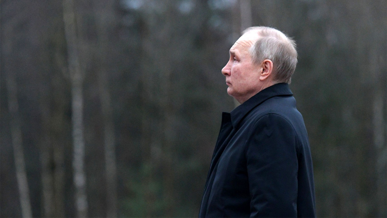 “Все скурпулезно планируется“: мольфар рассказал, когда в РФ свергнут Путина
