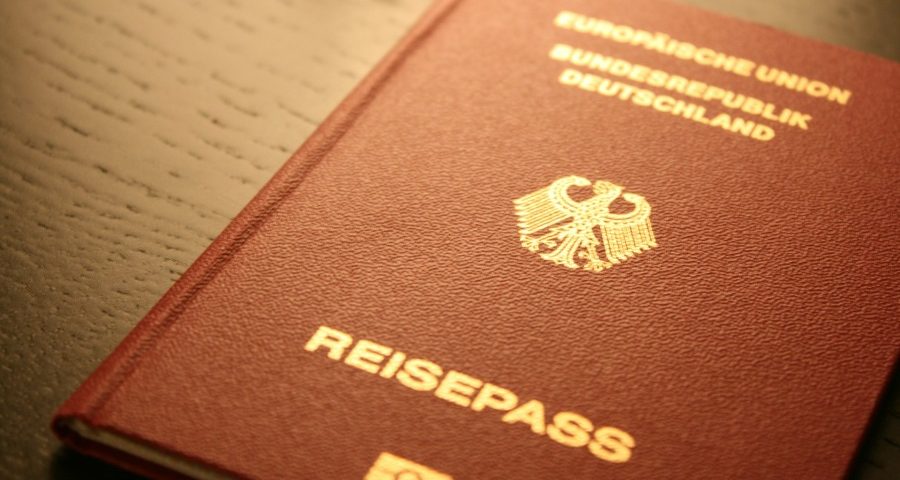 Германия упростила получение гражданства для украинцев: что изменилось в законодательстве