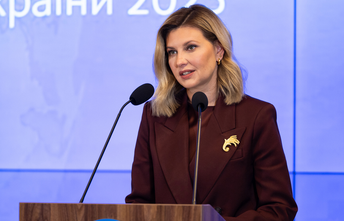 В костюме цвета молочный шоколад: Елена Зеленская совершила редкий выход с мужем - today.ua