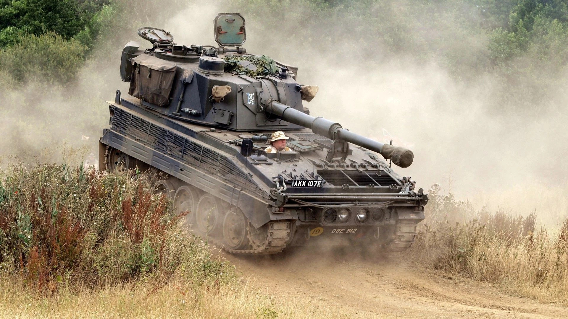 Украина получит новую партию британской бронетехники - today.ua