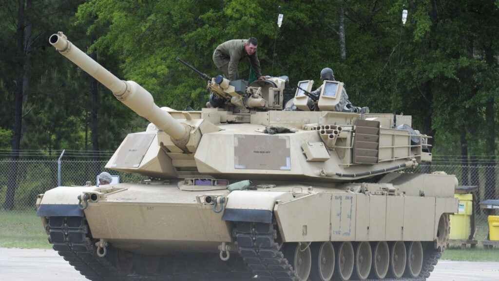 Американские танки Abrams уже едут в Украину, - Данилов
