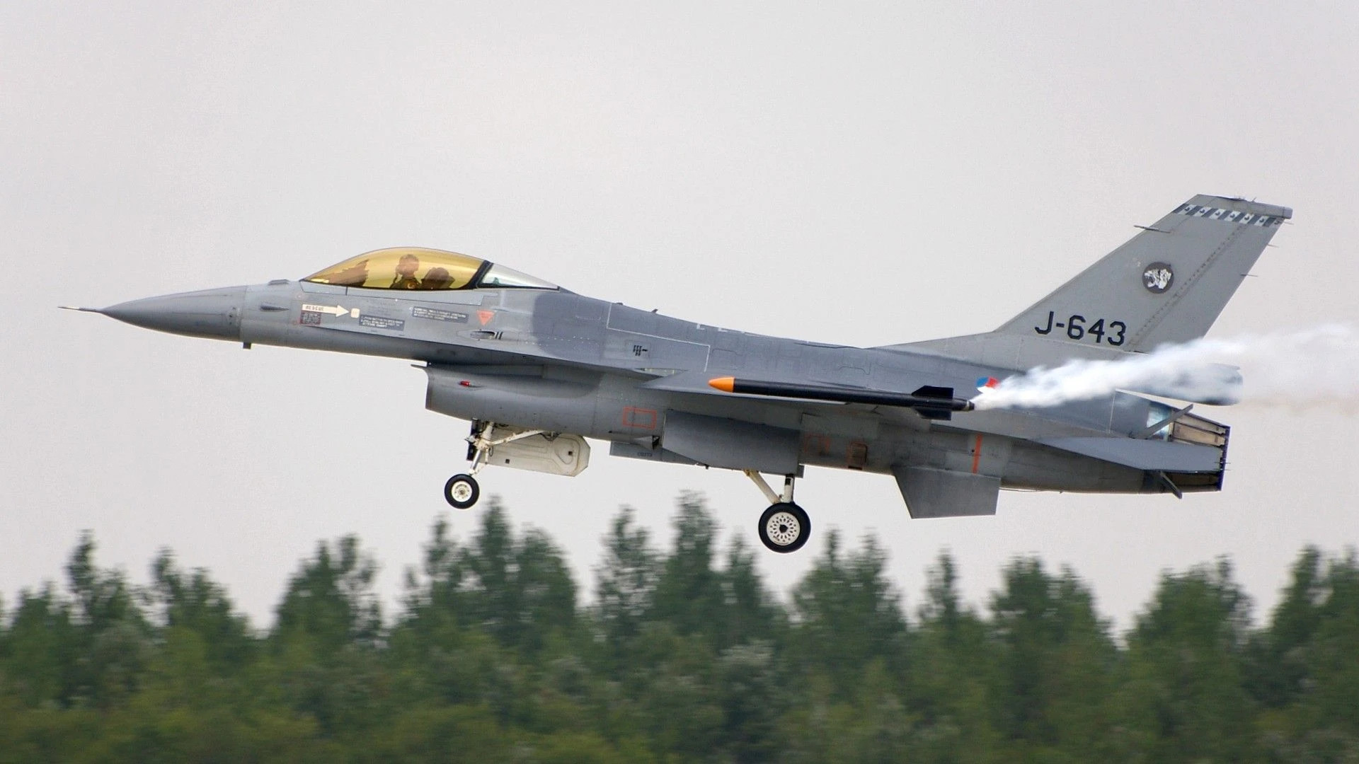 Дания передаст Украине истребители F-16