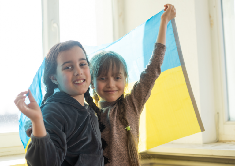 Українці в Польщі можуть отримати додаткову допомогу на дітей у розмірі 300 злотих: як подати заявку - today.ua