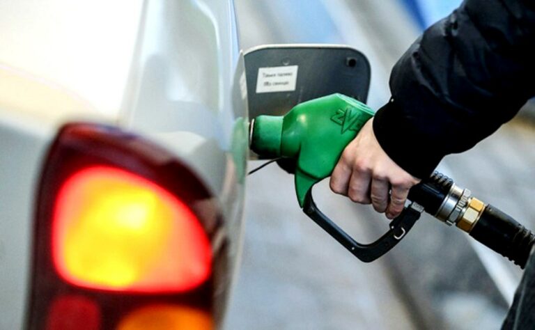 Ціна бака бензину вища за мінімальну пенсію: в Україні подорожчало паливо - today.ua