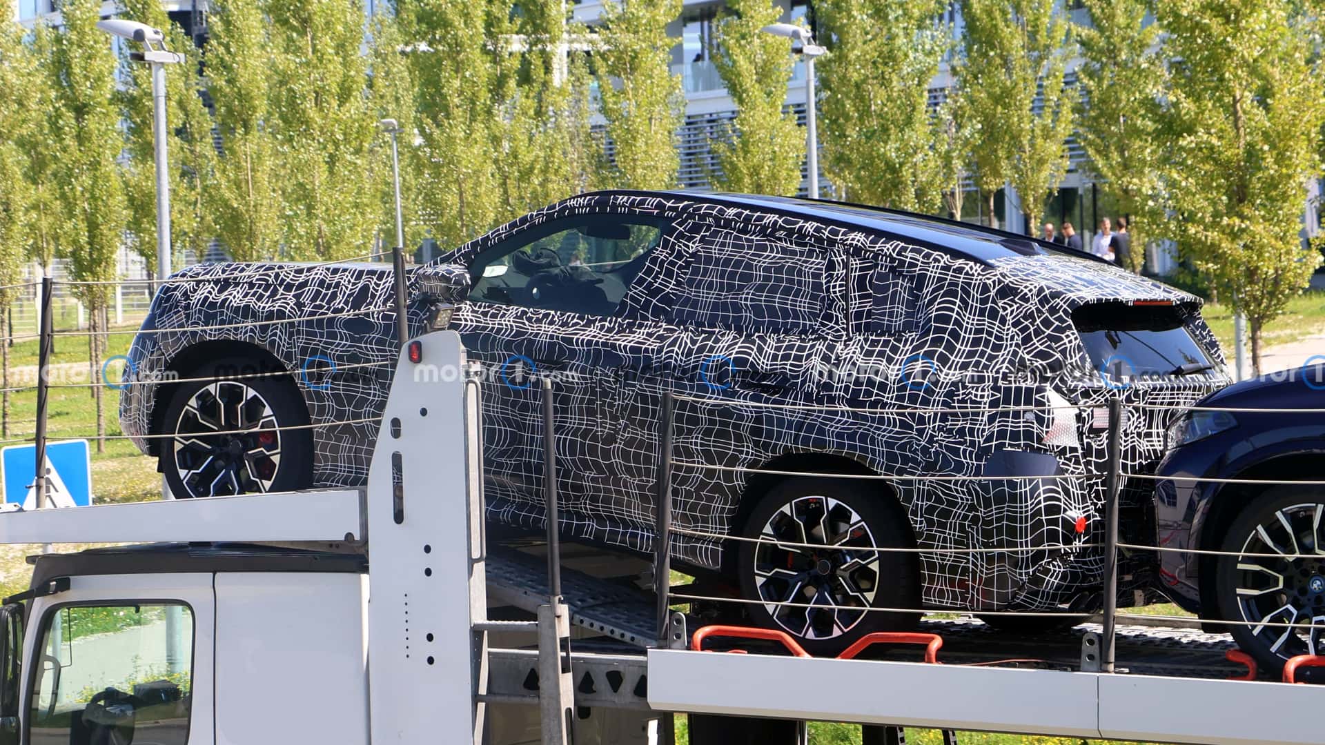 В Сети показали BMW X3 нового поколения