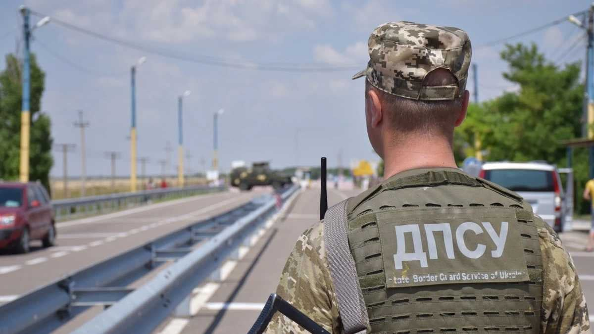 Выезд за границу во время войны хотят ограничить еще одной категории мужчин: подробности нового законопроекта