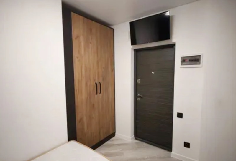 Квартира без окон: в Киеве дешево сдают уникальное жилье – фото 