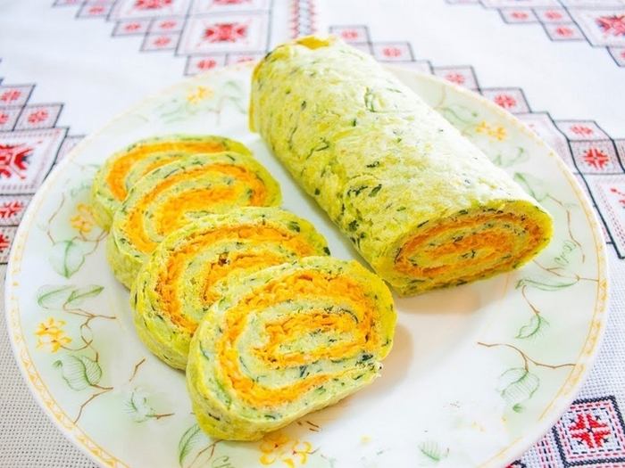 Хватит готовить оладьи: рецепт кабачкового рулета с сыром от украинского фудблогера - today.ua
