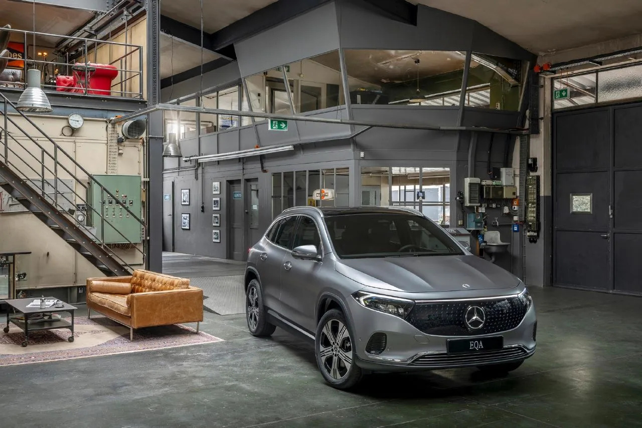 Дебютував новий Mercedes EQA: нові технології та більший запас ходу