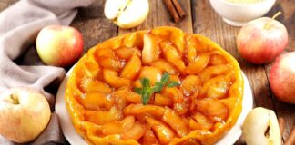 Яблочный пирог для тех, кто на диете: минимум теста и максимум яблочной начинки - today.ua