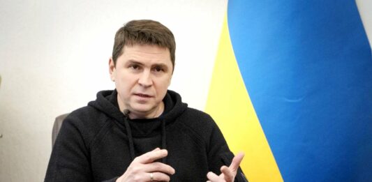 Польща допоможе повернути військовозобов'язаних українців додому, - Подоляк - today.ua