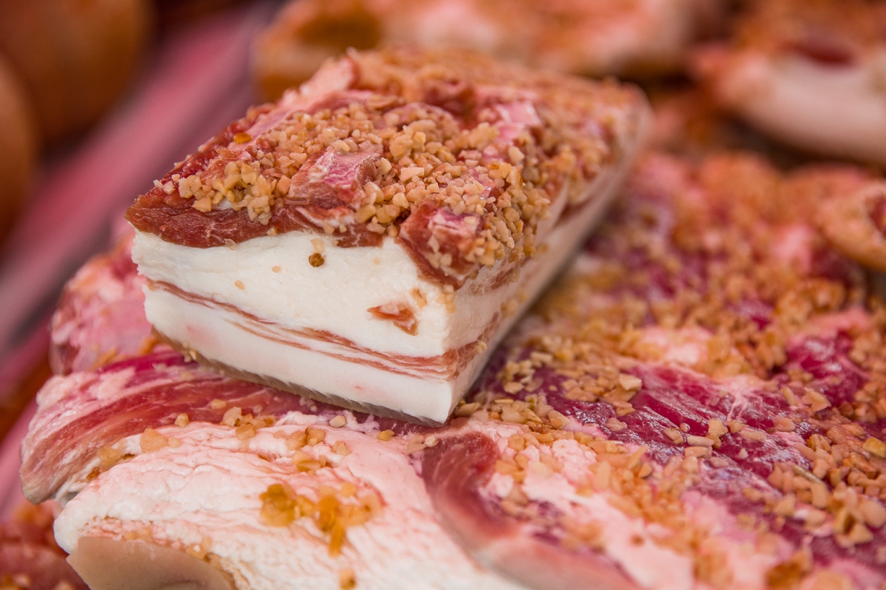 В Україні рекордно подорожчало сало: скільки коштує популярний продукт у супермаркетах