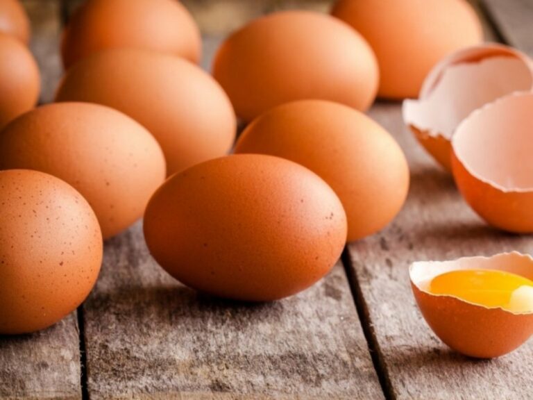 В Україні продовжують падати ціни на гречку, яйця та сіль: скільки коштують продукти у супермаркетах - today.ua