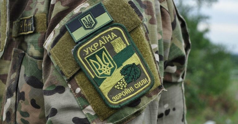 Какими будут зарплаты украинских военных в августе: названы суммы прибавок и других доплат - today.ua