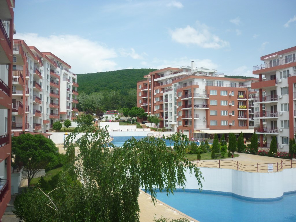Цены на жилье в Болгарии остановили рост: за сколько можно купить квартиру в популярных курортных городах