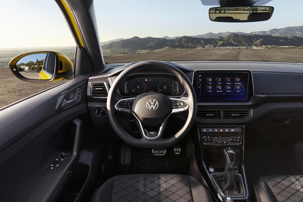 Volkswagen представив оновлений кросовер T-Cross