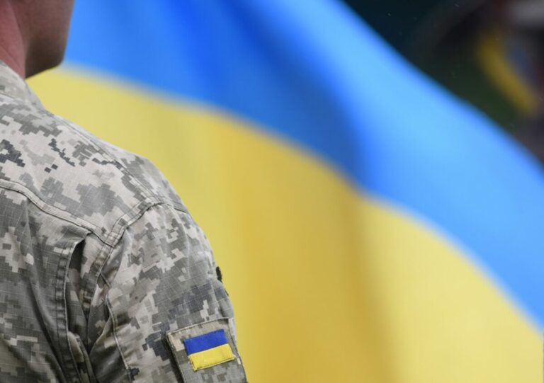 Украинцев будут наказывать за оскорбление военных: что предусмотрено в законопроекте - today.ua