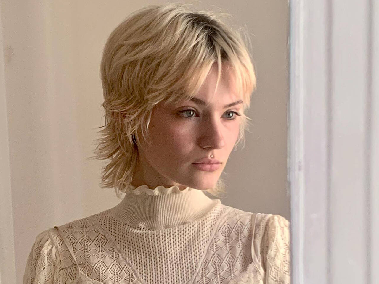 Названы пять простых в укладке стрижек микси, которые будут в тренде осенью 2023 - today.ua