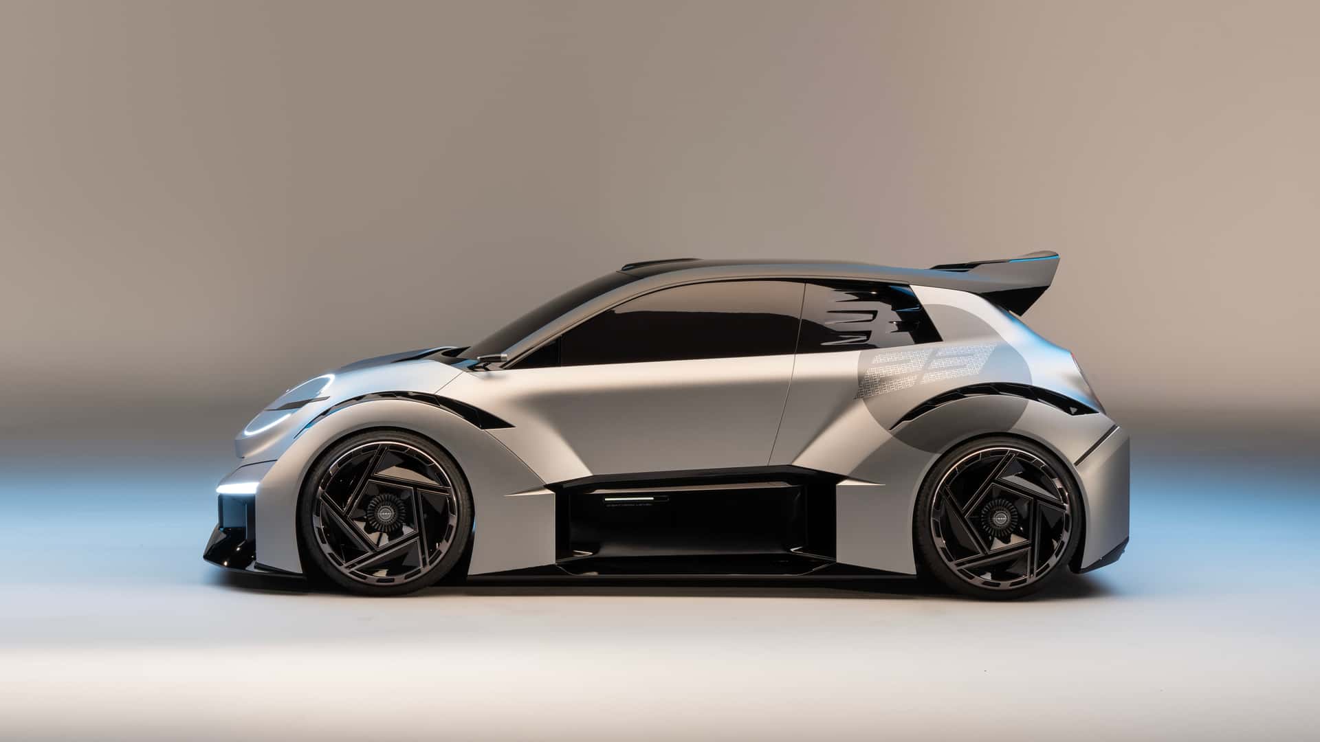 Nissan показал концепт Micra нового поколения 