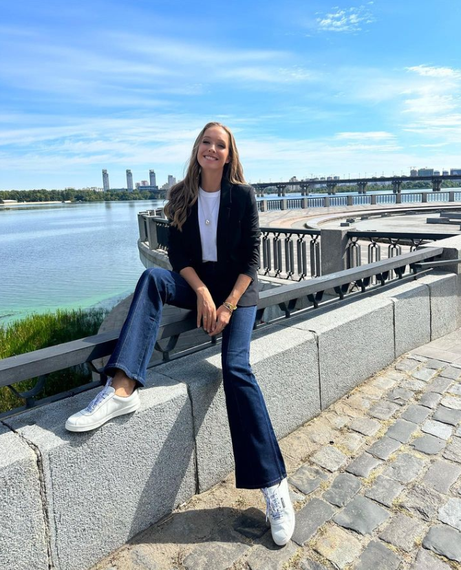 “Возраст не в паспорте“: Катя Осадчая показала себя без фильтров в день 40-летия