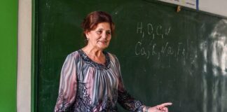 Пенсії вчителів у 2023 році: які виплати отримують педагоги в Україні - today.ua