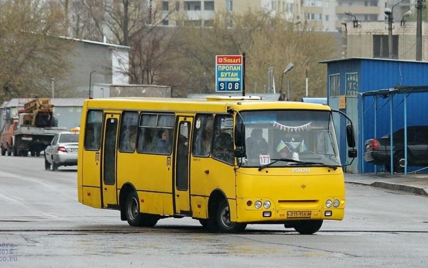 Украинцам начали раздавать повестки в маршрутках: в ТЦК рассказали, о чем нужно знать призывникам