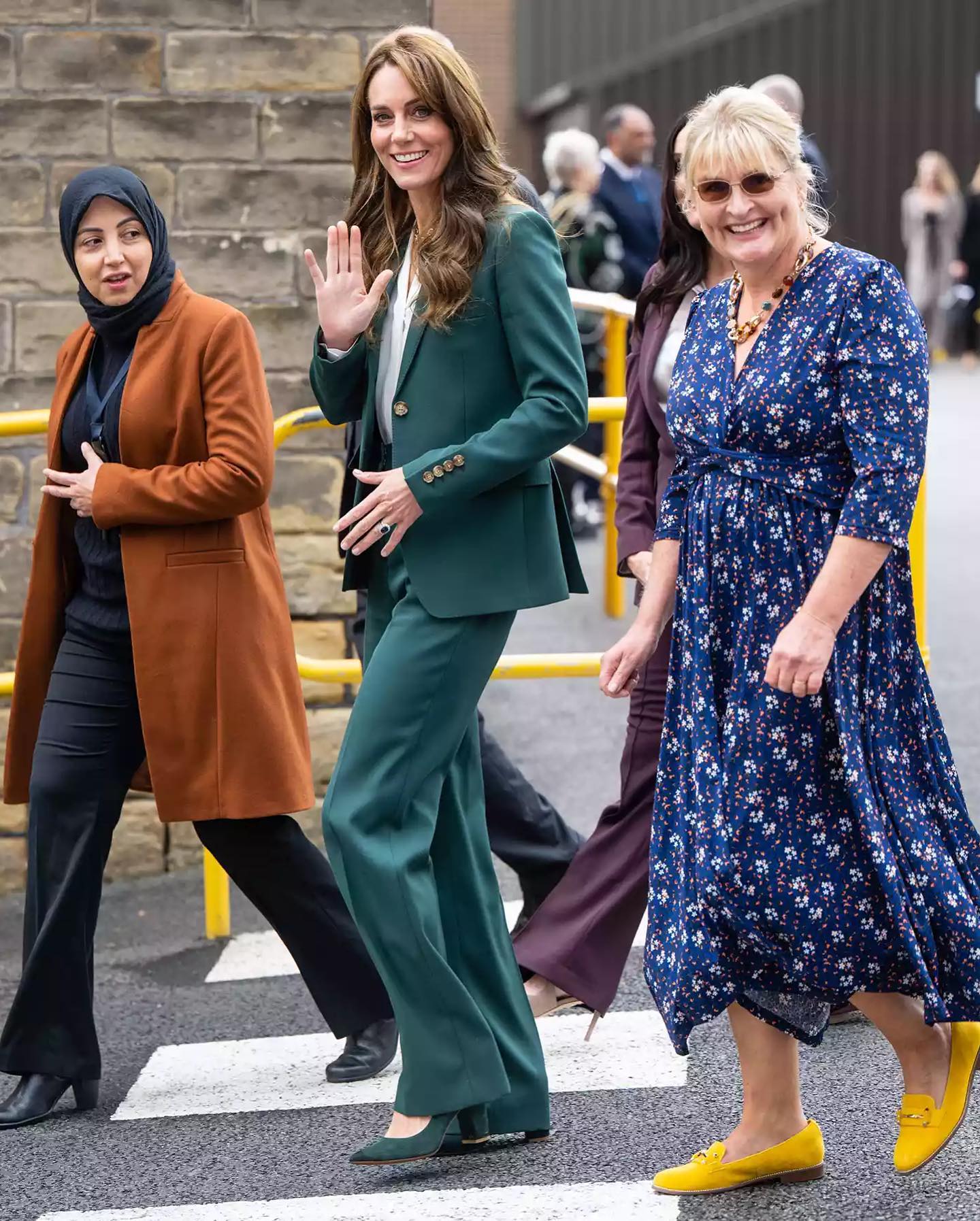 У смарагдовому костюмі та трендових прикрасах: Кейт Міддлтон здійснила рідкісний вихід у світ