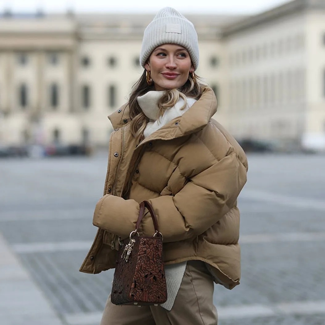 Победительница шоу “Холостяк“ Даша Квиткова показала самую модную куртку на осень 2023