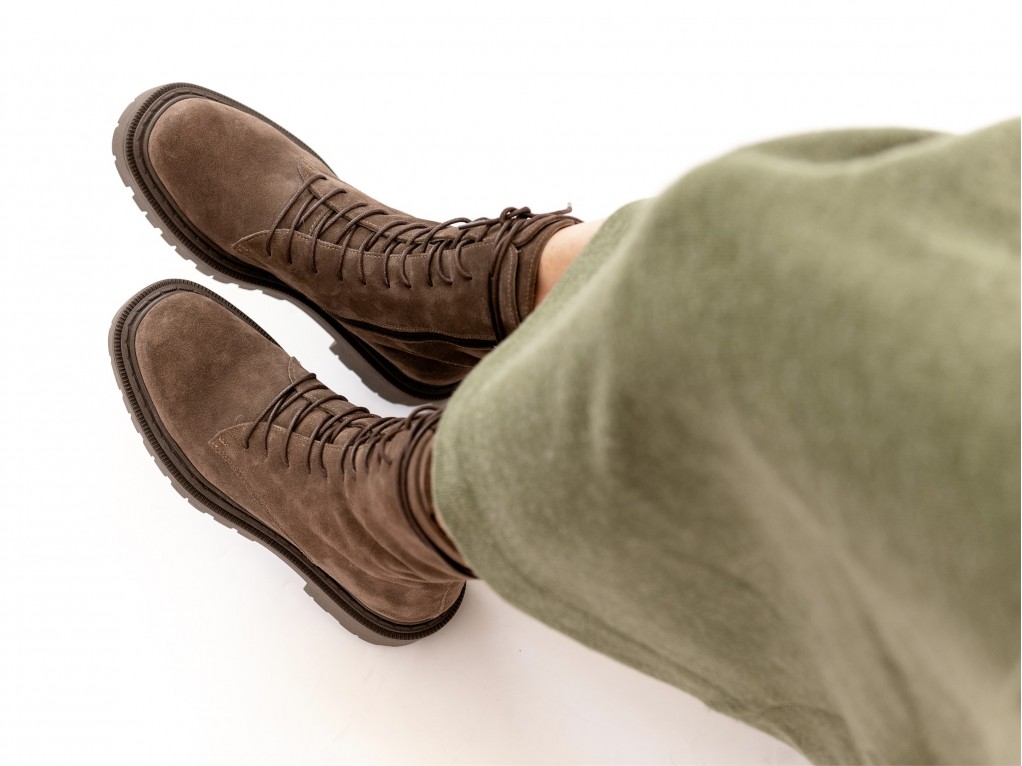Як правильно обрати тепле взуття на зиму: п'ять деталей, на які варто звернути увагу