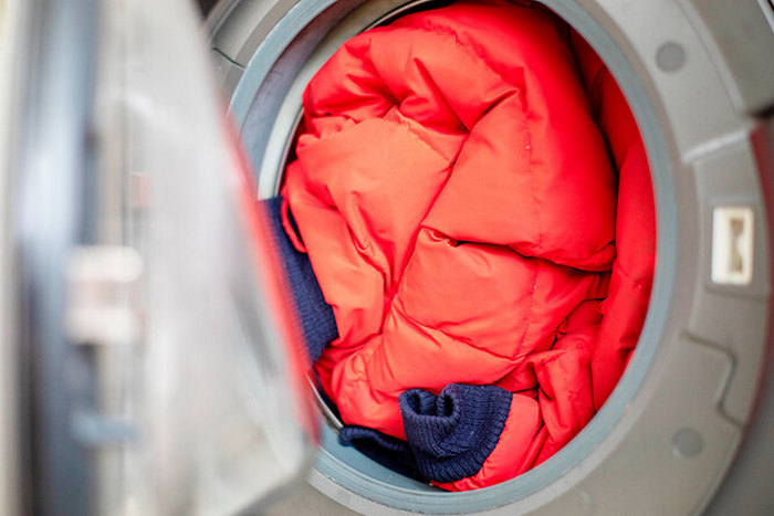 Как стирать теплую куртку в машинке, чтобы не сбился наполнитель
