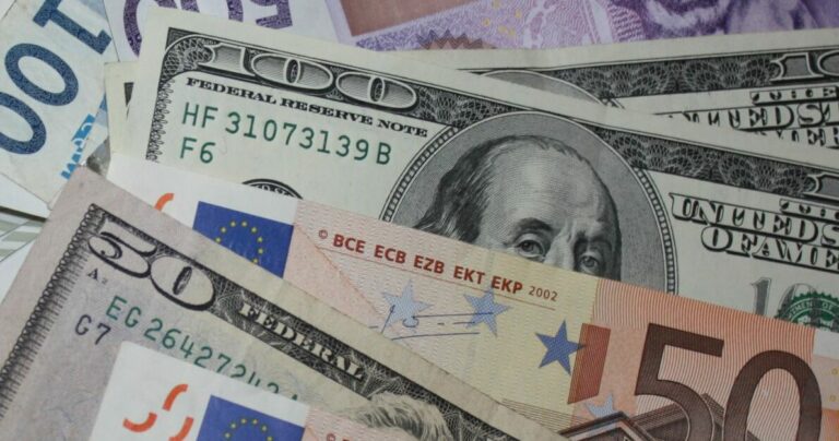 НБУ дозволив банкам самостійно встановлювати курс валют  - today.ua