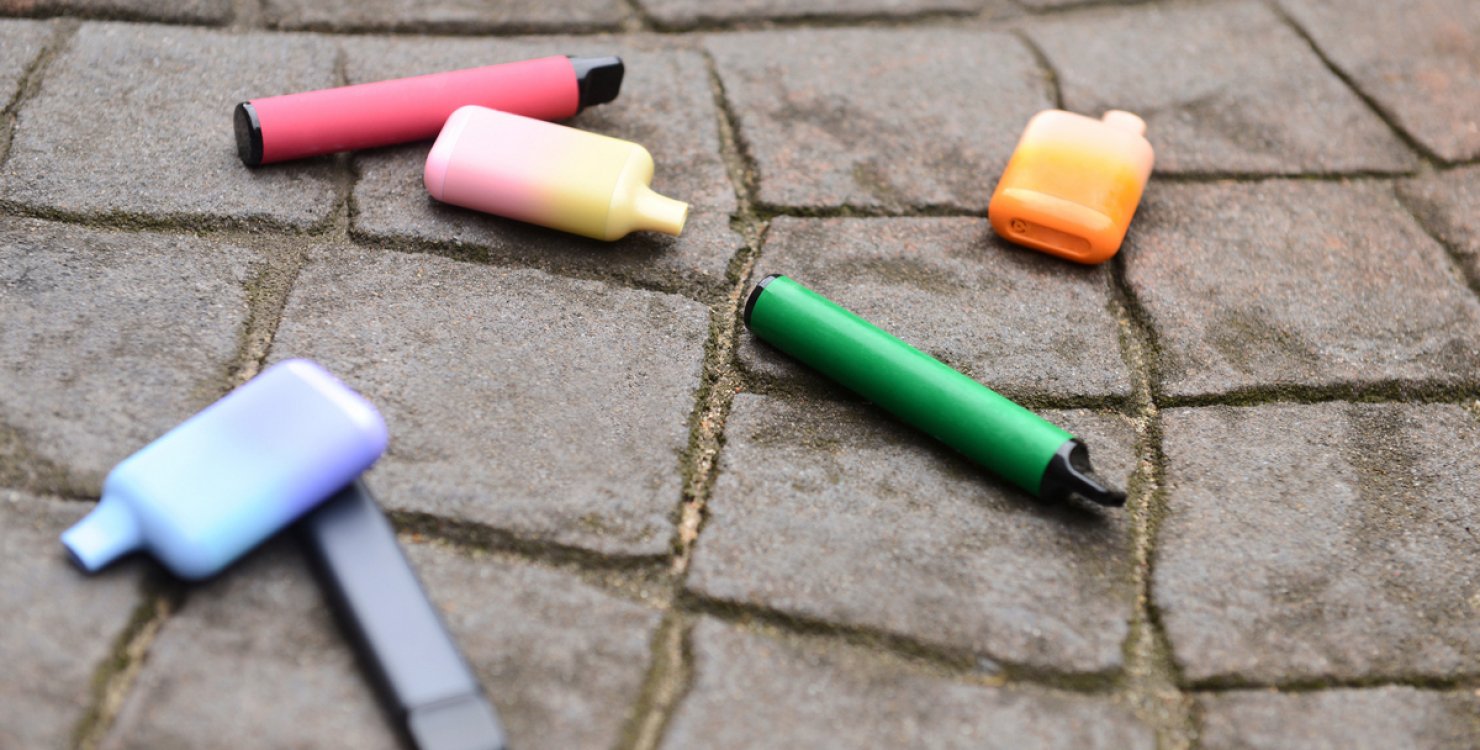 Електронні сигарети та тіньові зв'язки в умовах війни - today.ua