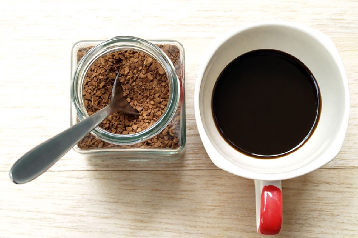 Почему нельзя заливать растворимый кофе кипятком: простой лайфхак по приготовлению напитка