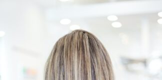 Стрижка-вуаль: як виглядає трендова зачіска на зиму для власниць довгого волосся (фото) - today.ua